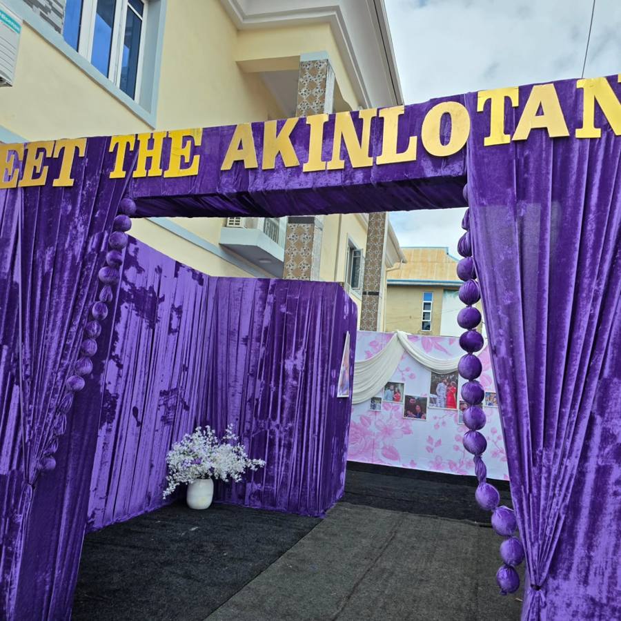 Table and stage styling by Sebim Events
